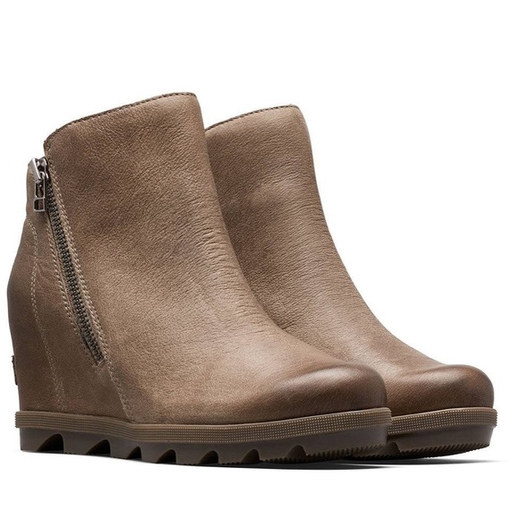 Sorel Women's Joan Of Arctic Sorel Zip Chelsea Wedge - Picture 1 of 10